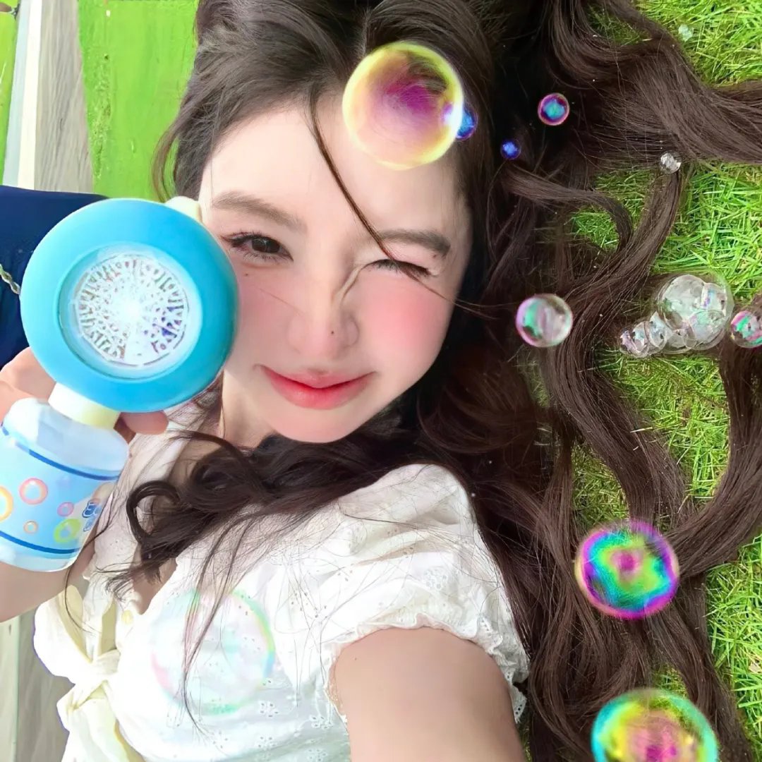 她似遥上月